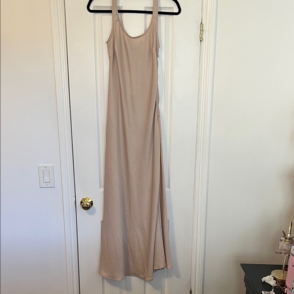 Elegant Beige Maxi Dress